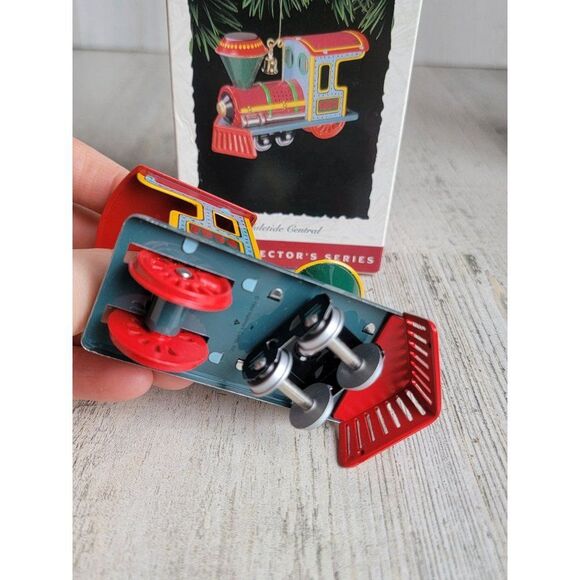 Hallmark 1994 Yuletide Central train ornament Xmas - Picture 6 of 6